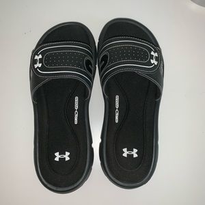 Under Armour Velcro Slides